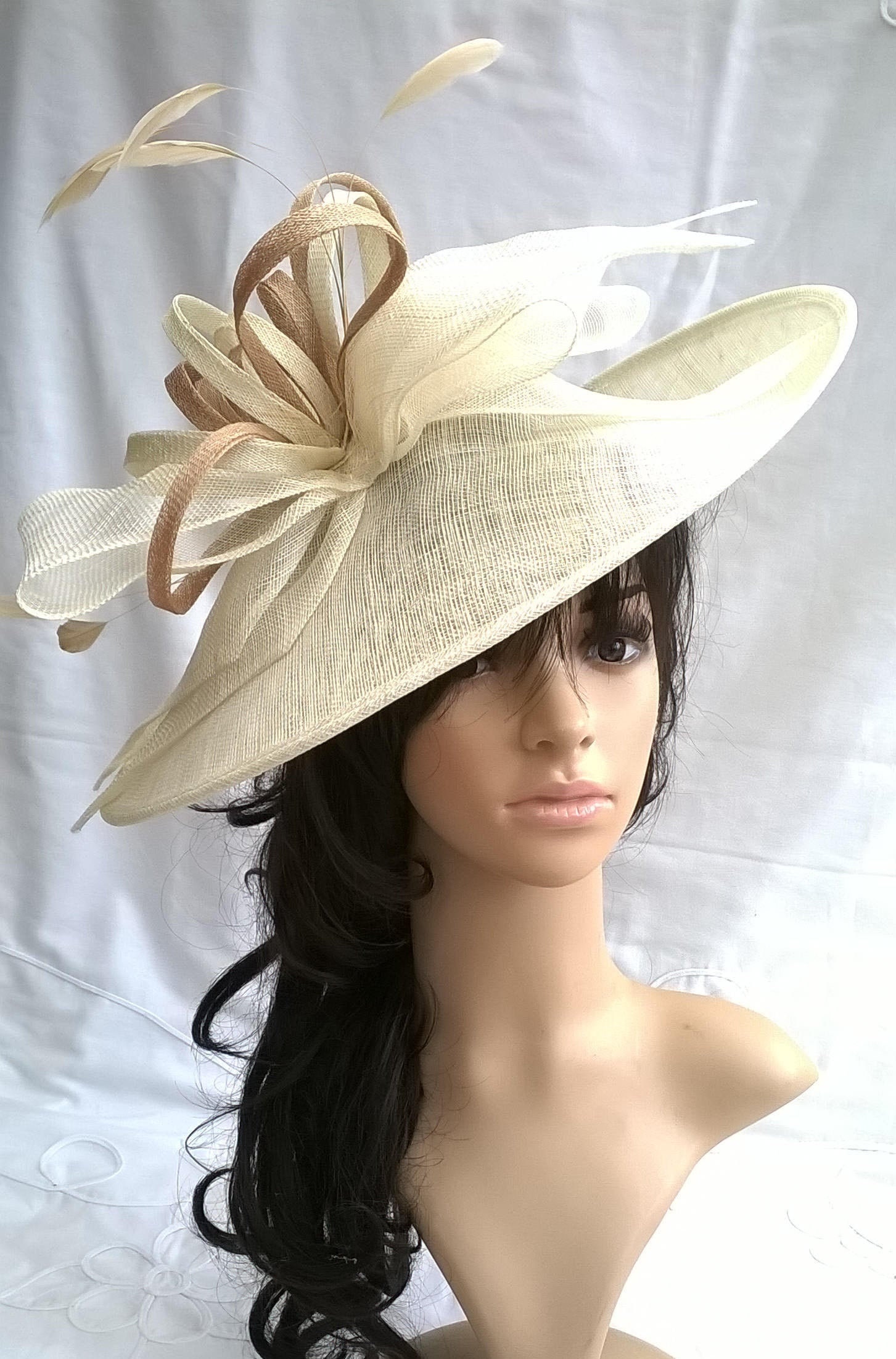 pale gold large Hatinator Sinamay 