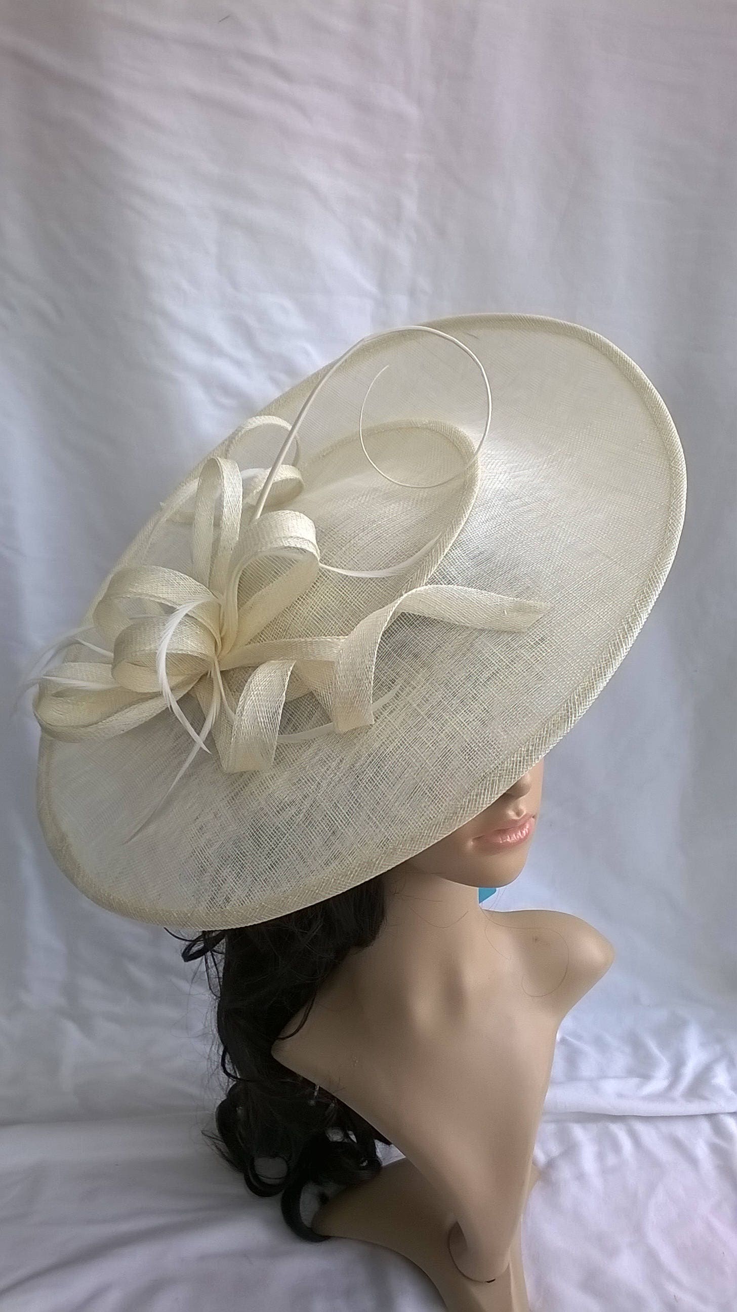 Juliet ..Cream/ Ivory Hatinator 