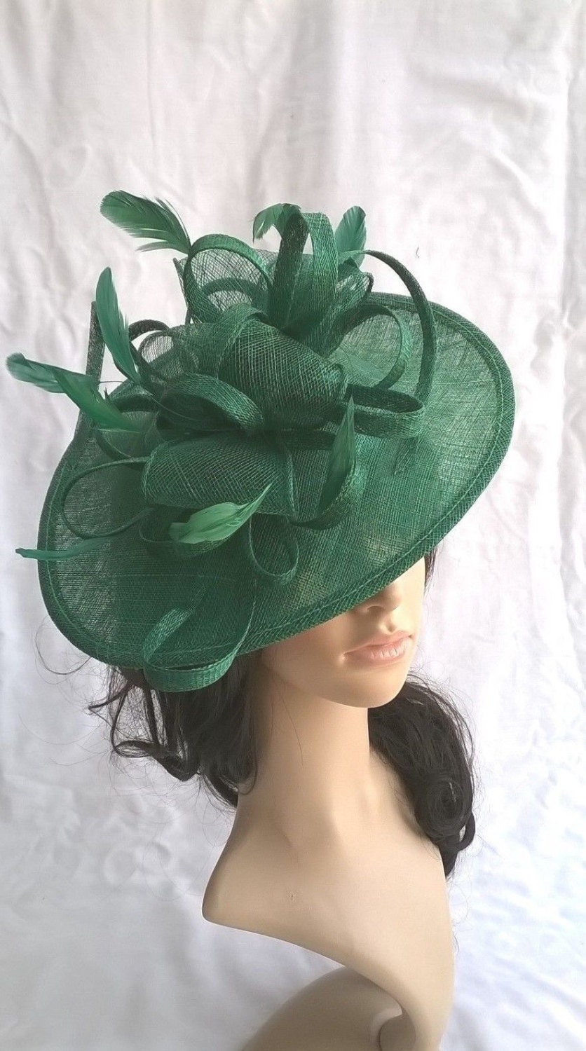 marianne.Emerald Green Fascinator.Stunning Emerald green Sinamay Shaped
