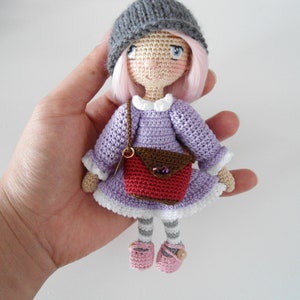 Little girl with pretty outfit crochet pattern