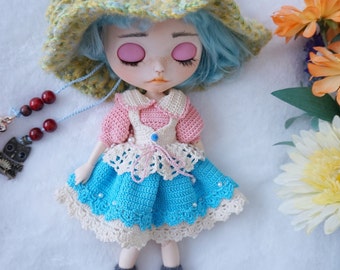 Crocheted dress with hat for Blythe doll joints body * Ready to ship *