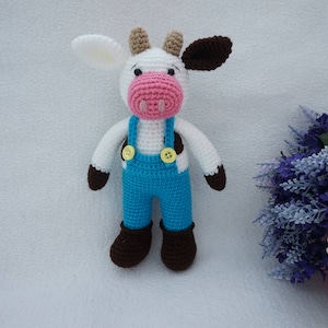 Amigurumi cow crochet pattern