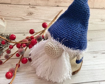 Sprankelende blauwe gehaakte kerstkabouterdecoratie