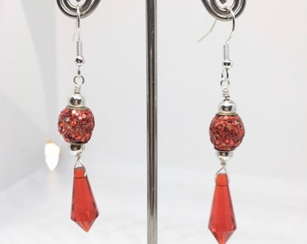 Hangoorbellen met kasjmierkraal: sprankelende druppelsieraden