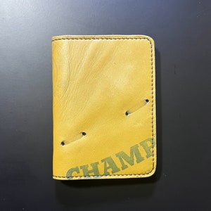 Funda/porta pasaporte de cuero Champro para guante de béisbol