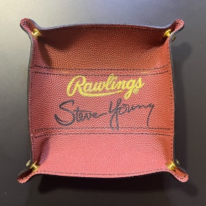 Rawlings Steve Young - Bandeja de valet de cuero para fútbol/plato para llaves