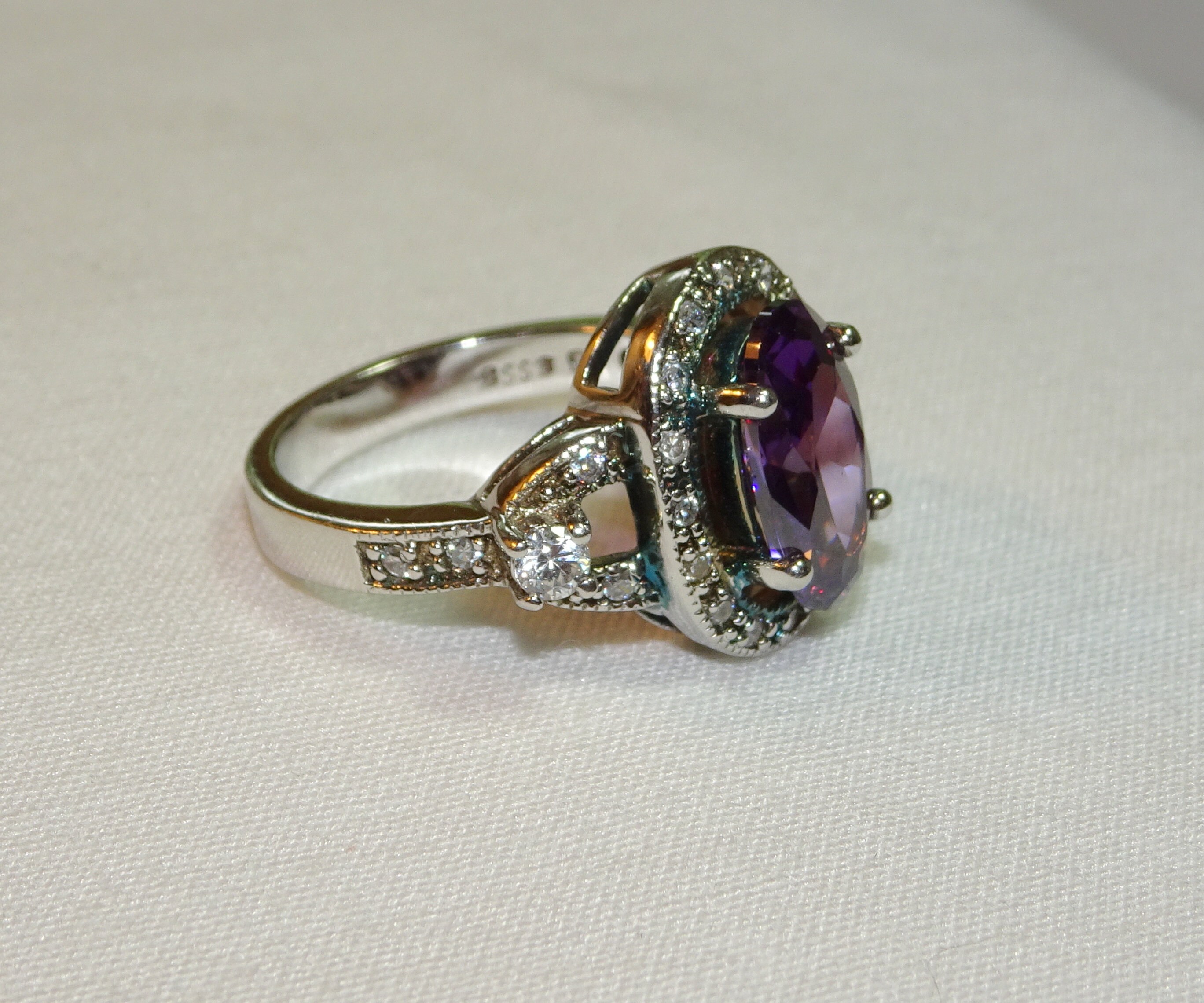 4.49ct Cushion Purple Sapphire Ring with Diamond Halo in 18K