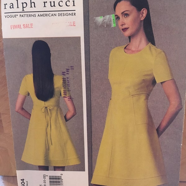 Ungeschnittene und werkseitig gefaltete Vogue 1404, amerikanischer Designer Ralph Rucci, Größen 14-16-18-20-22, circa 2014.