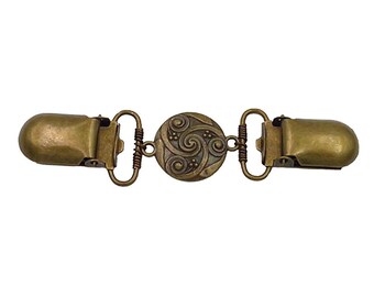 Bronze Circles Cardigan Clip
