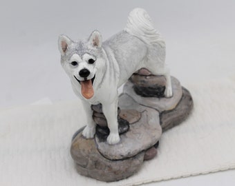 Malamute Figurine Silver Gray 6x6 Realistic Sled Dog Figure Collectible Knick Knack Hand-painted