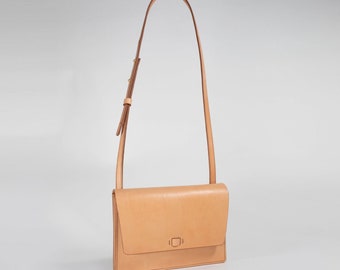 Women's small shoulder bag - full grain bridle leather