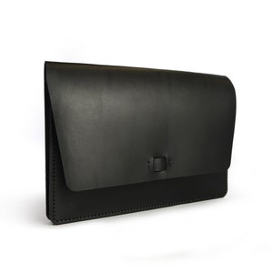 Women's all-in-one clutch & wallet, minimal design, full grain vegetable tanned leather image 1