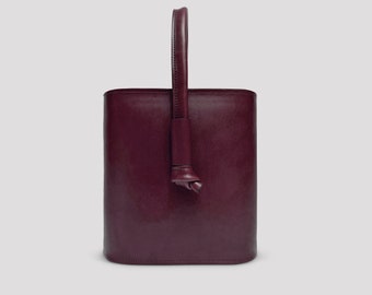 Women's Minimal Bucket Shoulder Bag - Handmade from US sourced Vegetable Tanned Leather - Eggplant