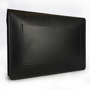 Women's all-in-one clutch & wallet, minimal design, full grain vegetable tanned leather image 3