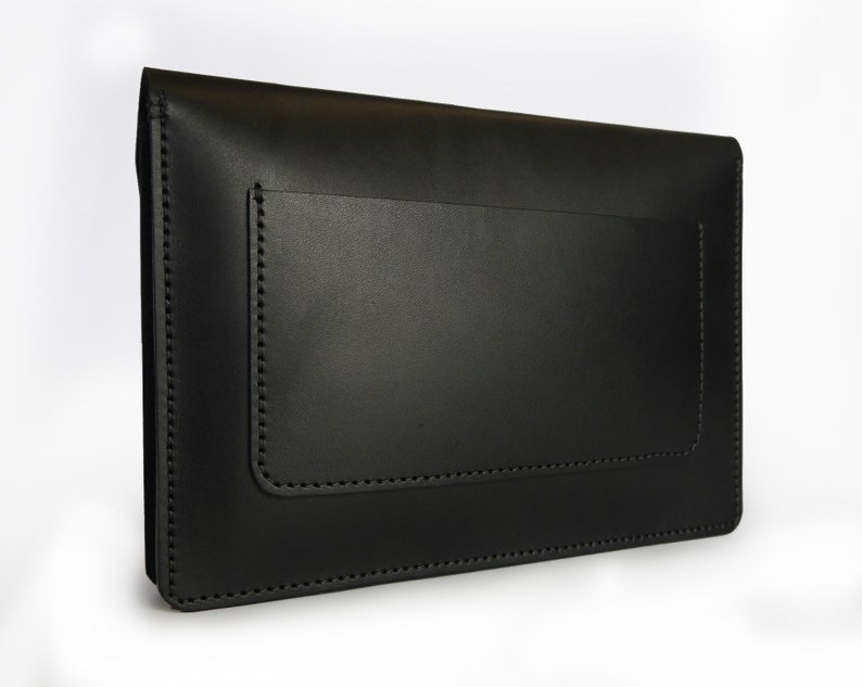 Women's all-in-one clutch & wallet, minimal design, full grain vegetable tanned leather image 3