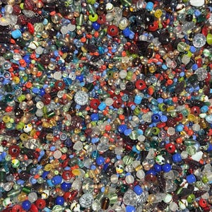 EVERYTHING MIX Vintage India Glass Beads Bulk Lot 1/2–4 lb Options - Assorted Shapes Sizes Colors - Jewelry Making NOS Craft Supplies image 11
