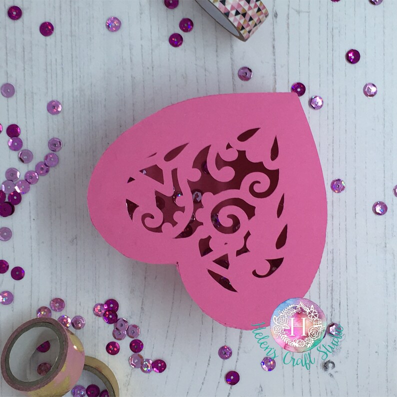 Heart box SVG cutting file / valentines Gift box svg file