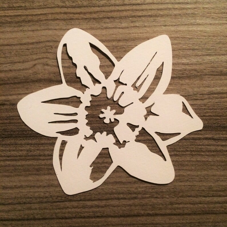 Download Yellow Daffodil SVG flower template Circut cutting file ...