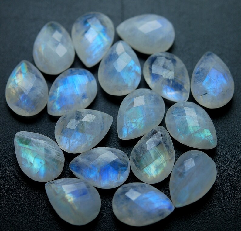 20 Pcs of Extremely Beautiful,BLUE Flashy RAINBOW Moonstone Faceted Pear Shape,10x14mm Size,