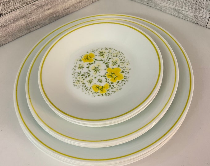 Vintage Set of Corelle April Yellow Flower Mod 70s Dinnerware - Etsy