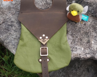 The Reeve Pouch, a Leather Pouch for Larp, Cosplay or Medieval Costume.