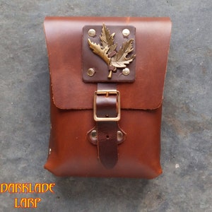 Leaf Leather Belt Pouch for Larp, Cosplay, Medieval Costume or Just Putting Stuff In