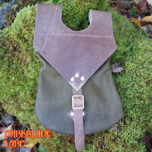 The Reeve Pouch, a Leather Pouch for Larp, Cosplay or Medieval Costume.