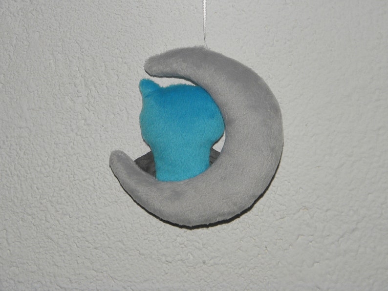 Hibou sur la lune, prénom brodé, bleu turquoise, gris, nuage, déco chambre bébé, cadeau naissance image 4