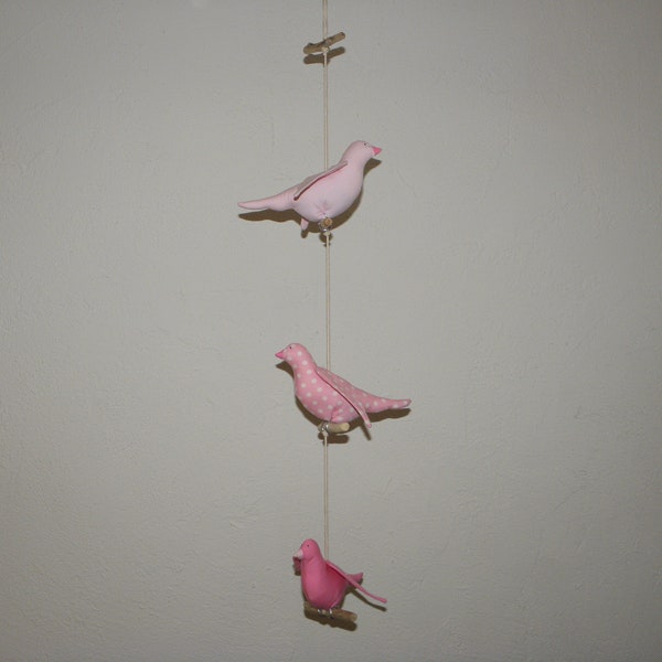 Guirlande d'oiseaux tissus, bois flotté, décoration chambre enfant, bébé, rose