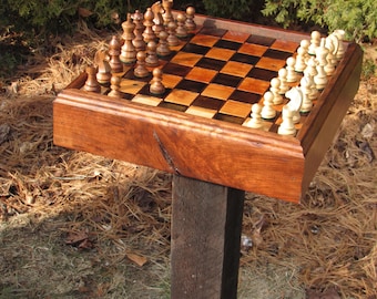 1830s Barnwood Cherry Chess Table Set, Pedestal Table with Weighted Pieces