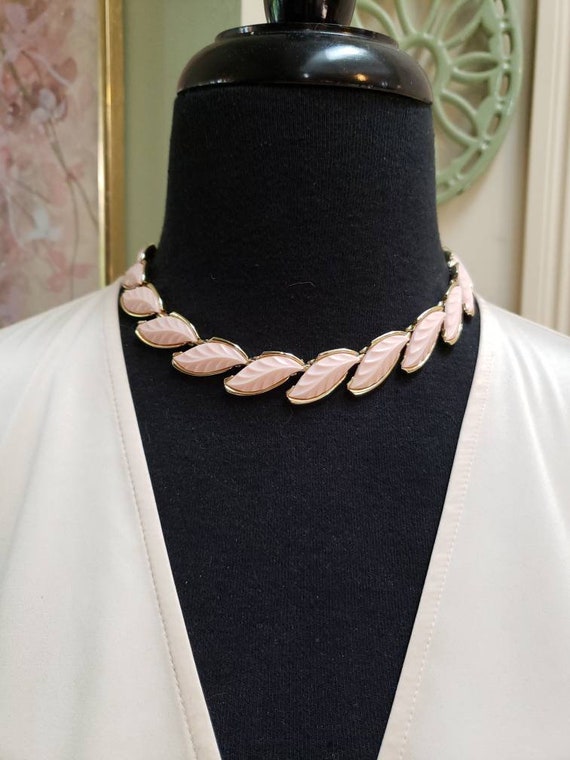 Vintage Light PINK LEAF THERMOSET Necklace, Goldto