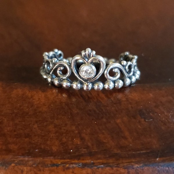 PANDORA Sterling Silver Cubic Zirconia CROWN TIARA Ring, Size 8.25, Heart Accent At Top Of Tiara, All Beaded Band