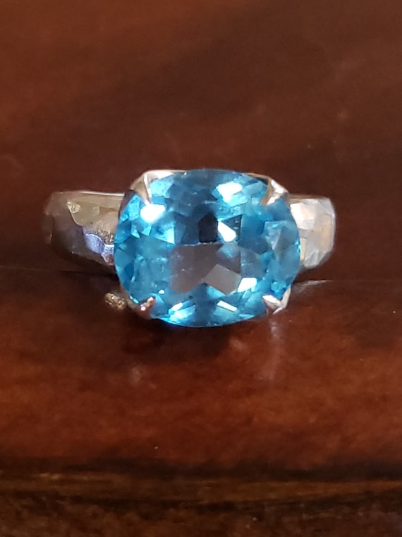 DAVID TISHBI STERLING Silver Blue Topaz Ring, Size 8, Bold 12x10mm Oval Set In East/West Orientation, Organic Sculpted Design