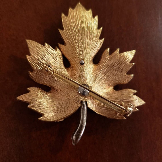 VINTAGE PARKLANE Maple Leaf Pin Brooch, Brushed G… - image 3