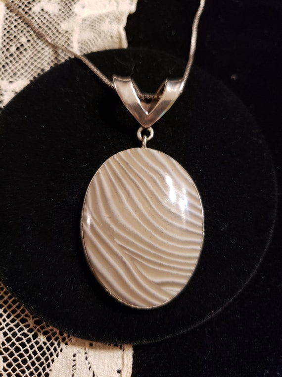 925 Sterling Silver Polished Rhodium-plated Checkerboard-cut Fancy cut-out back Pink Quartz Pendant