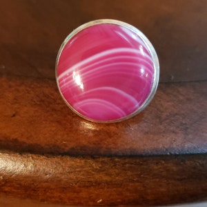 STERLING SILVER RASPBERRY Ring, Simulated Banded Agate, 20mm Round, Size 7.5