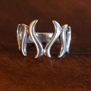 Sterling Silver MODERN CURVES Ring, Artistic Wishbone or Antler Pattern, Size 6.5, Solid 3.9 Grams, 13mm Wide In Front