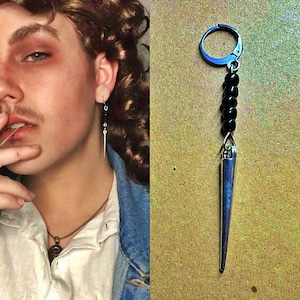 ビリーイヤリング | シルバーのスパイクと黒いビーズ | 見知らぬ人のコスプレ衣装