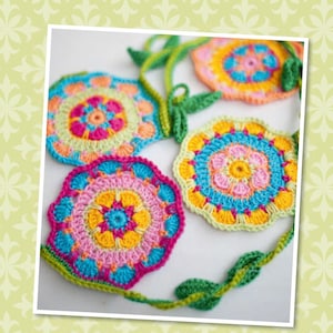 Crochet Pattern Colorful Flower Garland Bunting, Spring Floral Decor, Garden Decoration, Flower Garland, PDF Ebook, Instant Download