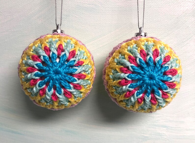 Crochet pattern Christmas baubles Boho Eclectic Design, Christmas Balls, Christmas decorations, Christmas tree decor, PDF US terms image 3