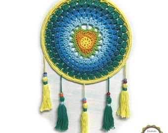 Traumfänger gehäkelt mit Herz Motiv, Dreamcatcher Herz, Dekoration für Kinderzimmer, Schlafzimmer Deko, Liebe Wohndeko, Durchmesser 20 cm