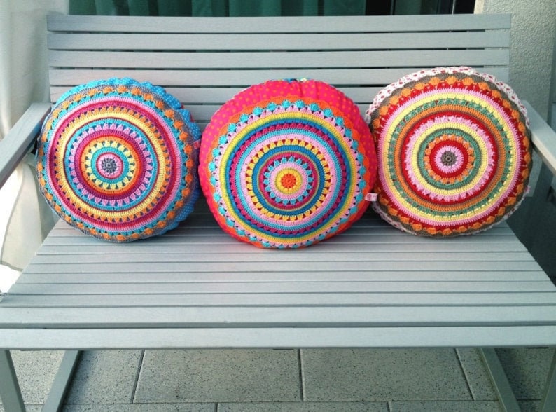 Crochet Pattern Round Cushion SUNRISE, Cushion With Crochet Application, incl. Sewing instructions PDF US terms image 6