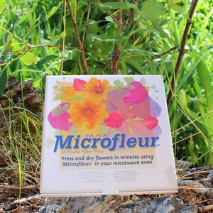 Microfleur 9 (23 cm) Microwave Max Flower Press by Microfleur