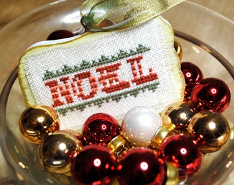 Christmas Cross Stitch Ornament "Vintage Noel" Instant Download PDF Pattern Holidays Yule Counted Embroidery Design Chart X Stitch