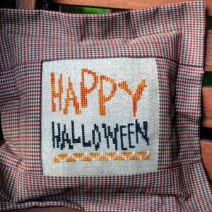 Halloween Cross Stitch Instant Download Pattern &quot;Happy Halloween&quot; Counted Embroidery X Stitch Hallows Eve Design Pillow or Frame