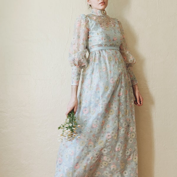 1960er Jahre Maxikleid mit Blumenmuster || Schiere Daisy Muster Abendkleid || Bischof Puff Ärmel || Regency Bridgerton Stil || Boho Hippiestoff