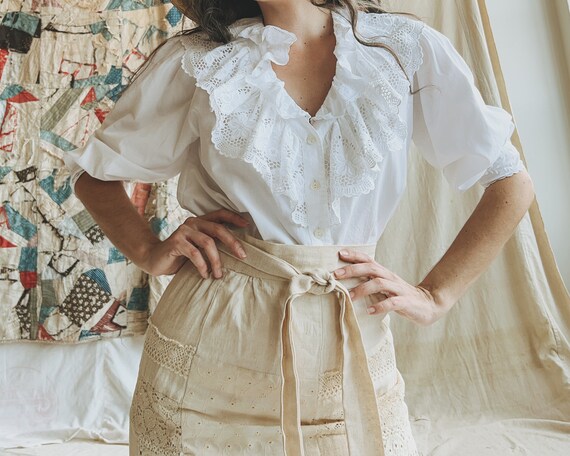 Embroidered Ruffle Dirndl Blouse || Austrian Eyel… - image 2