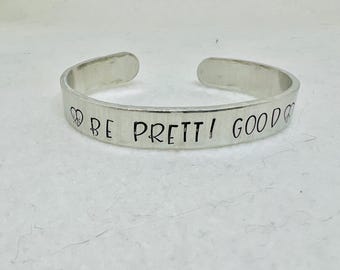 Brazalete de aluminio estampado a mano, Minnesota, con cita personalizada