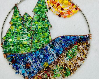 Arte mural con escenas naturales y cuentas: alambre de cobre reciclado y cuentas de vidrio