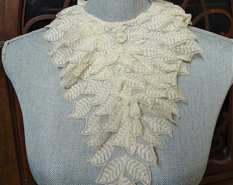 ANTIQUE 1930s French Netted Lace Collar, Multi Layered,Downton Abbey Great Gatsby Flapper Bridal Lace,Collectible Lace